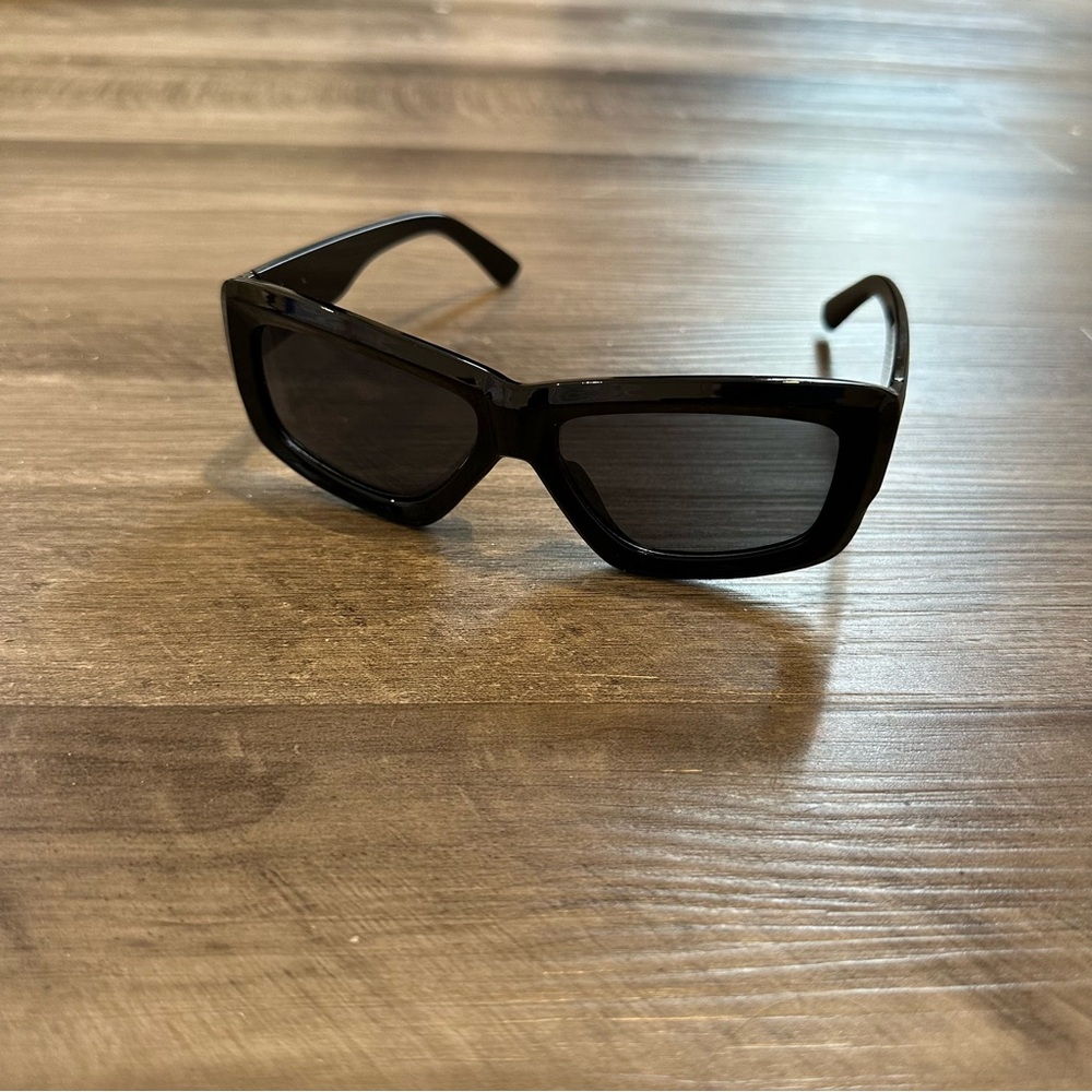 Black sunglasses
